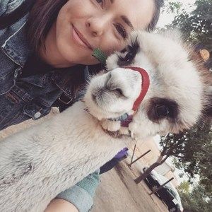 Meet your Posher, Daniela